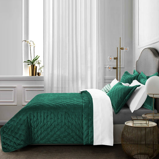 Crushed Velvet Bedspread Set Luxury Quilted 3 Piece Comforter